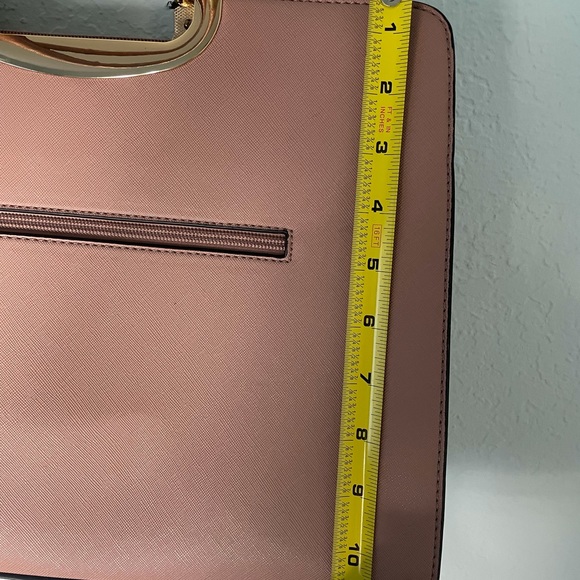 Light Tan Purse. Possibly Target Brand. NWOT. - Picture 13 of 16